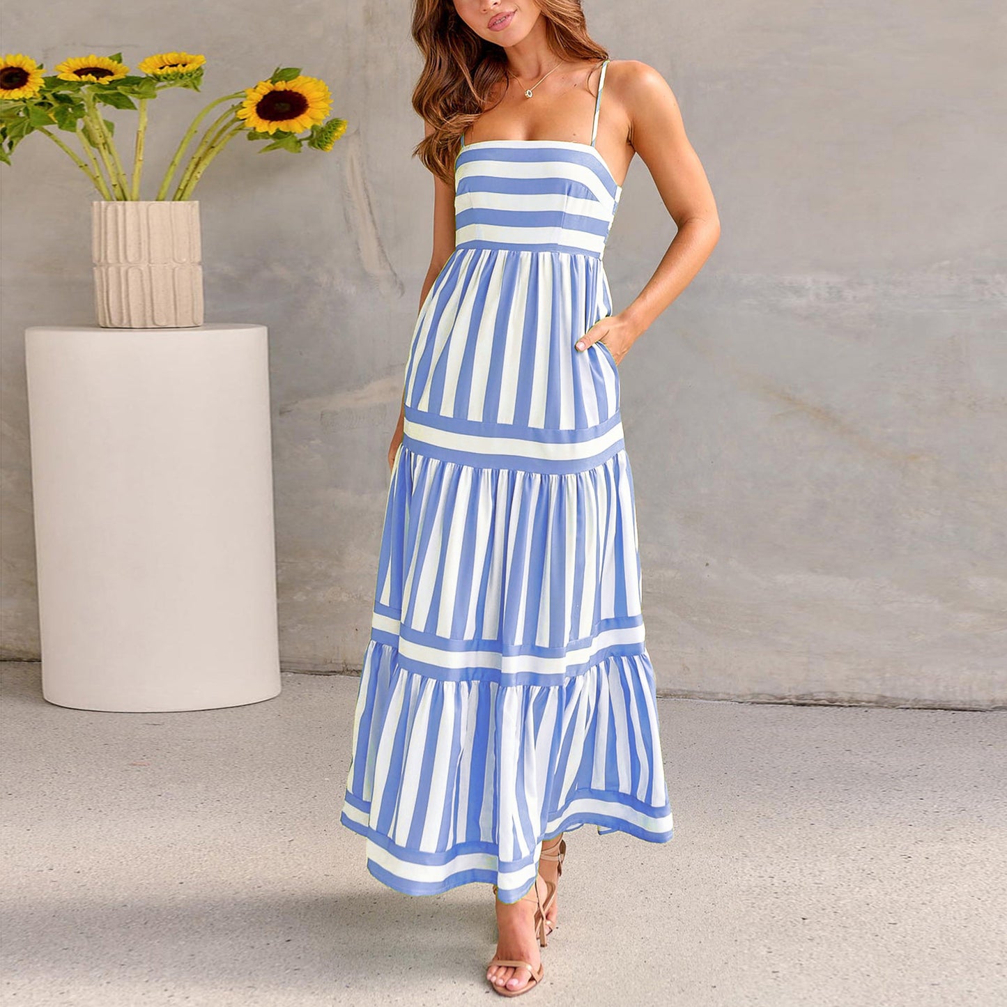 Backless Summer Maxi Dress with Pockets